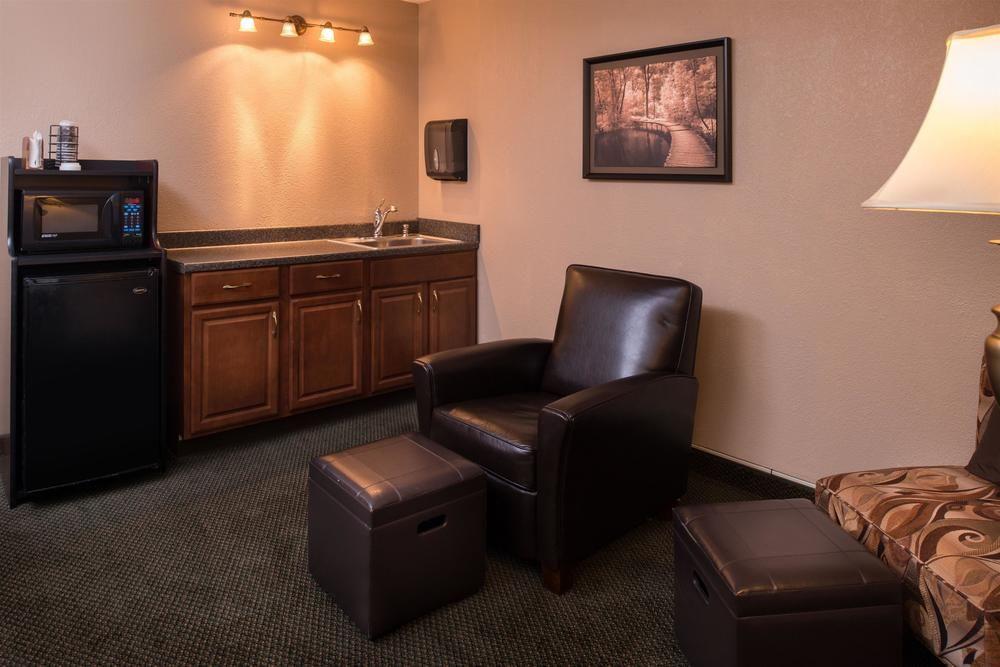 Ramada Plaza Rochester Airport المظهر الخارجي الصورة