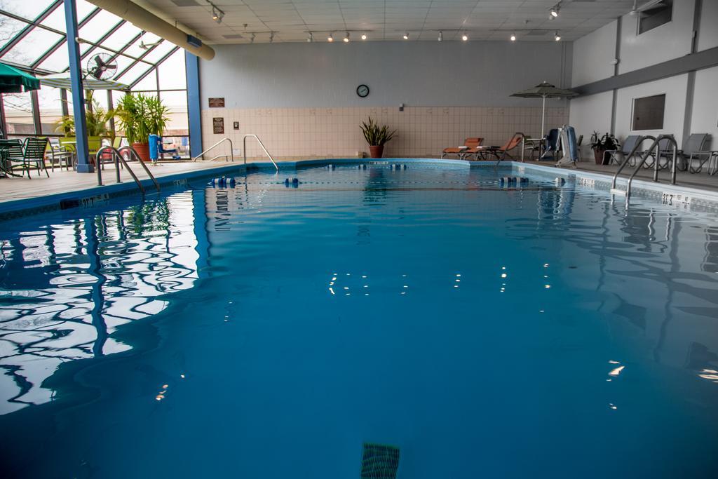 Ramada Plaza Rochester Airport المظهر الخارجي الصورة