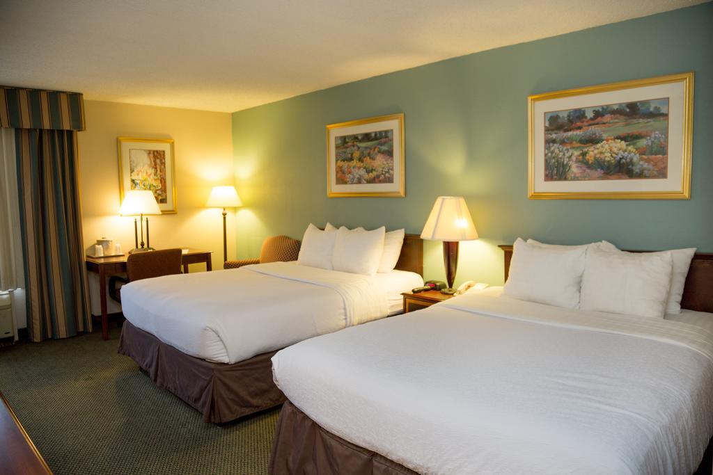 Ramada Plaza Rochester Airport المظهر الخارجي الصورة