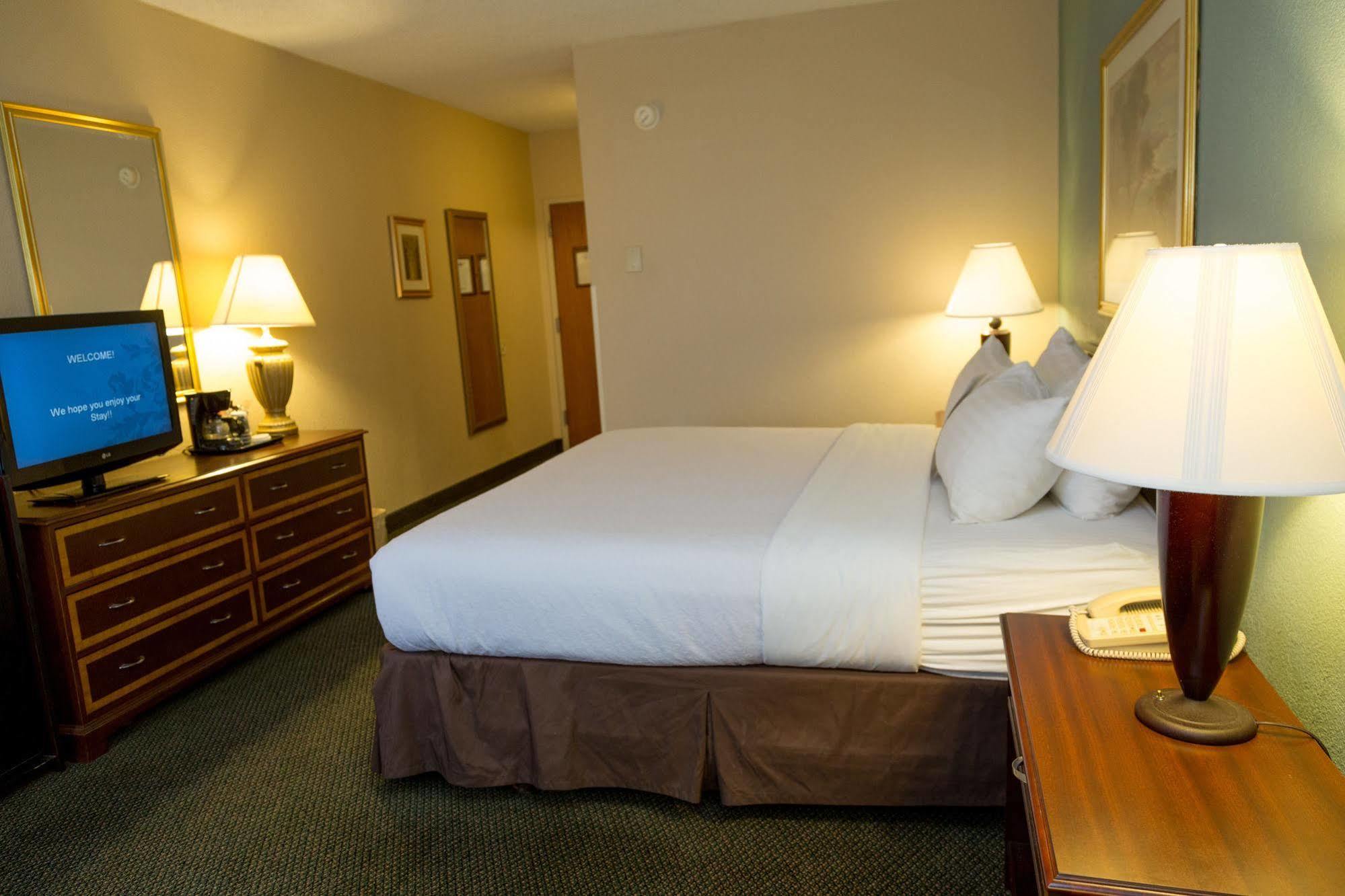 Ramada Plaza Rochester Airport المظهر الخارجي الصورة
