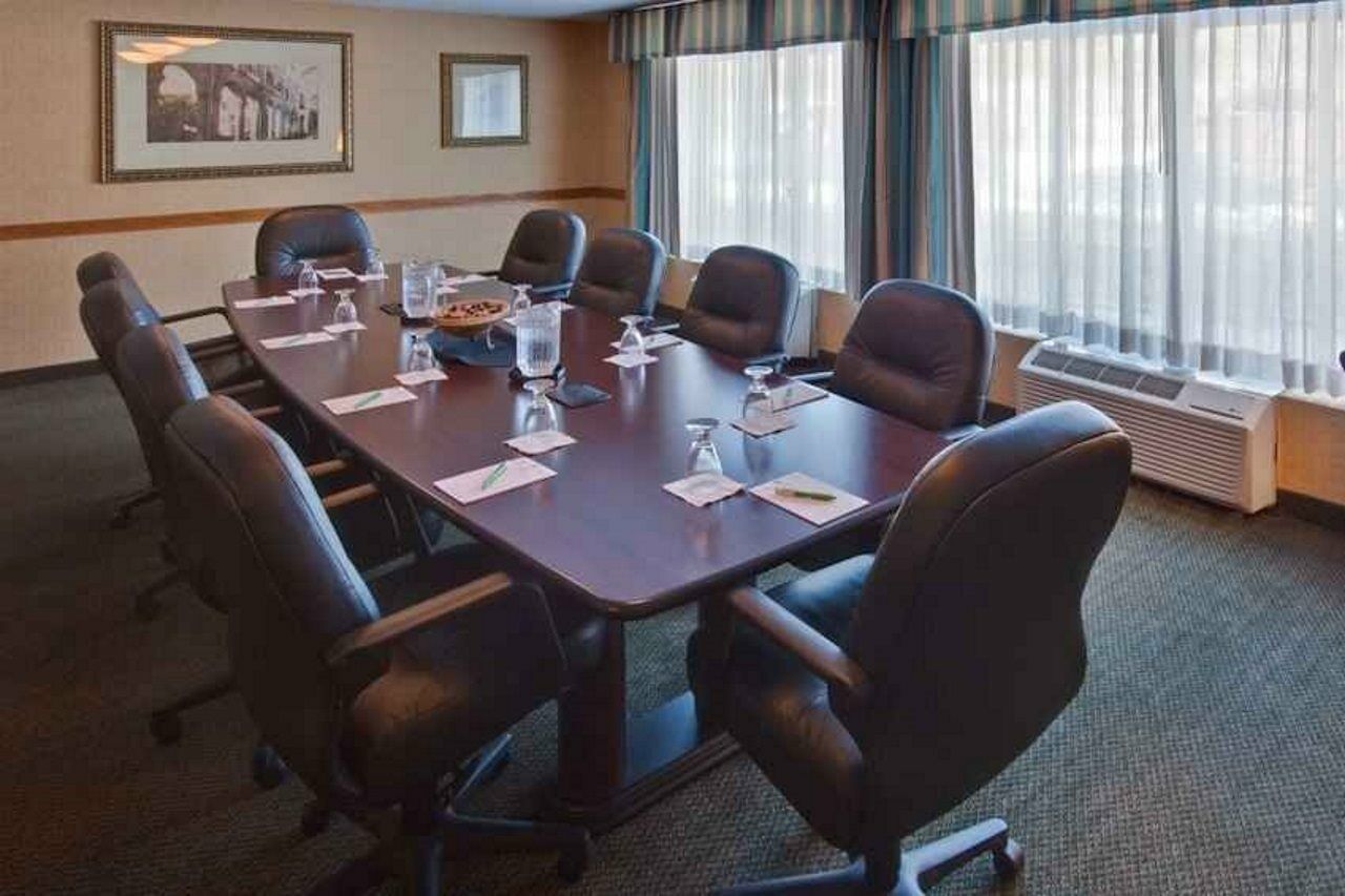 Ramada Plaza Rochester Airport المظهر الخارجي الصورة